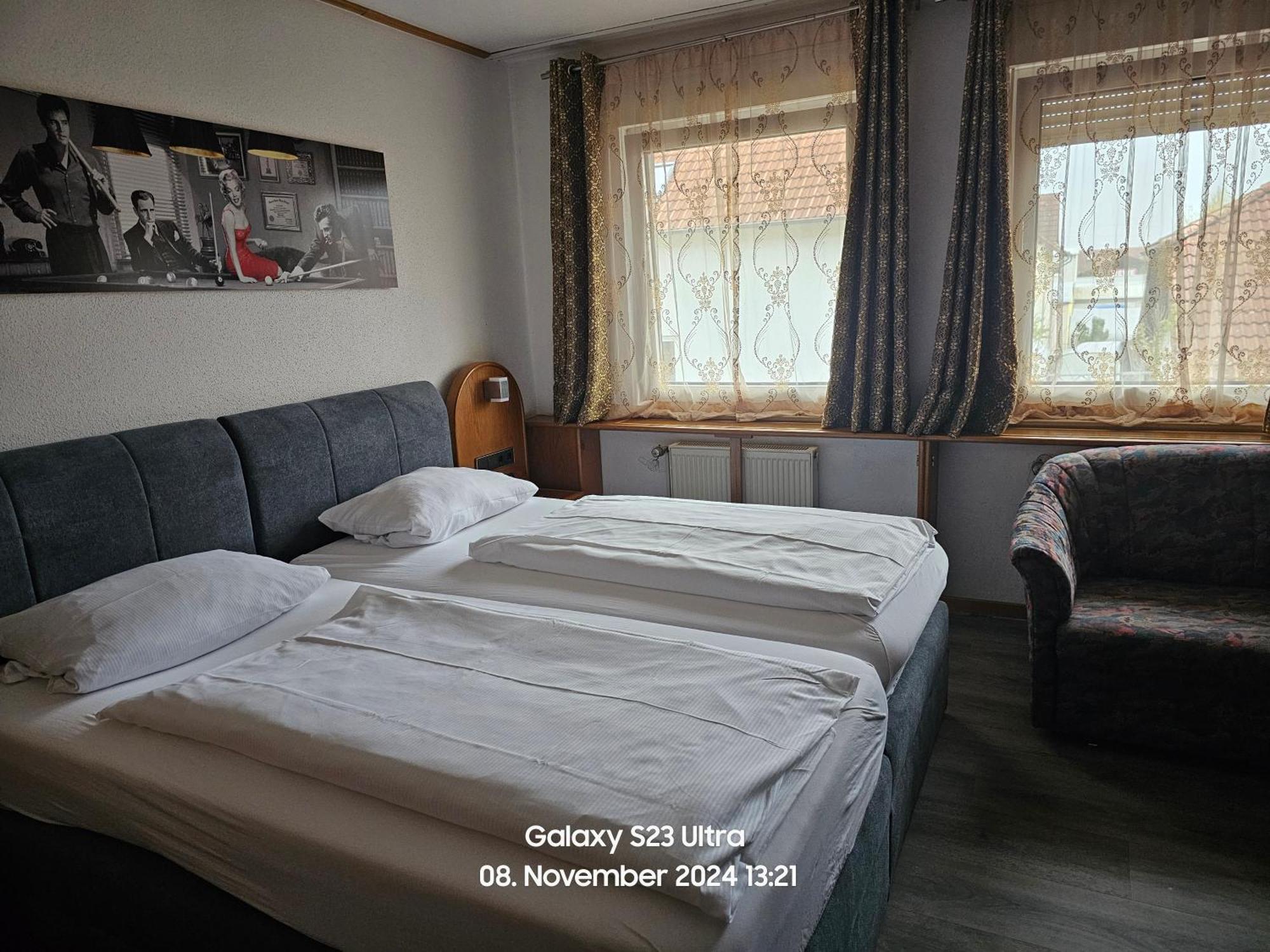 Hotel Shawi Эрцхаузен Экстерьер фото