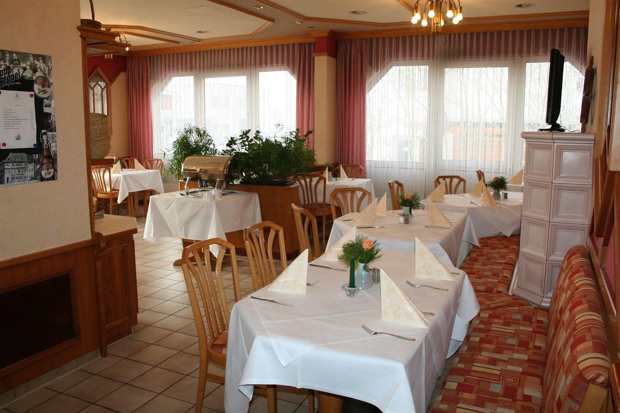 Hotel Shawi Эрцхаузен Экстерьер фото